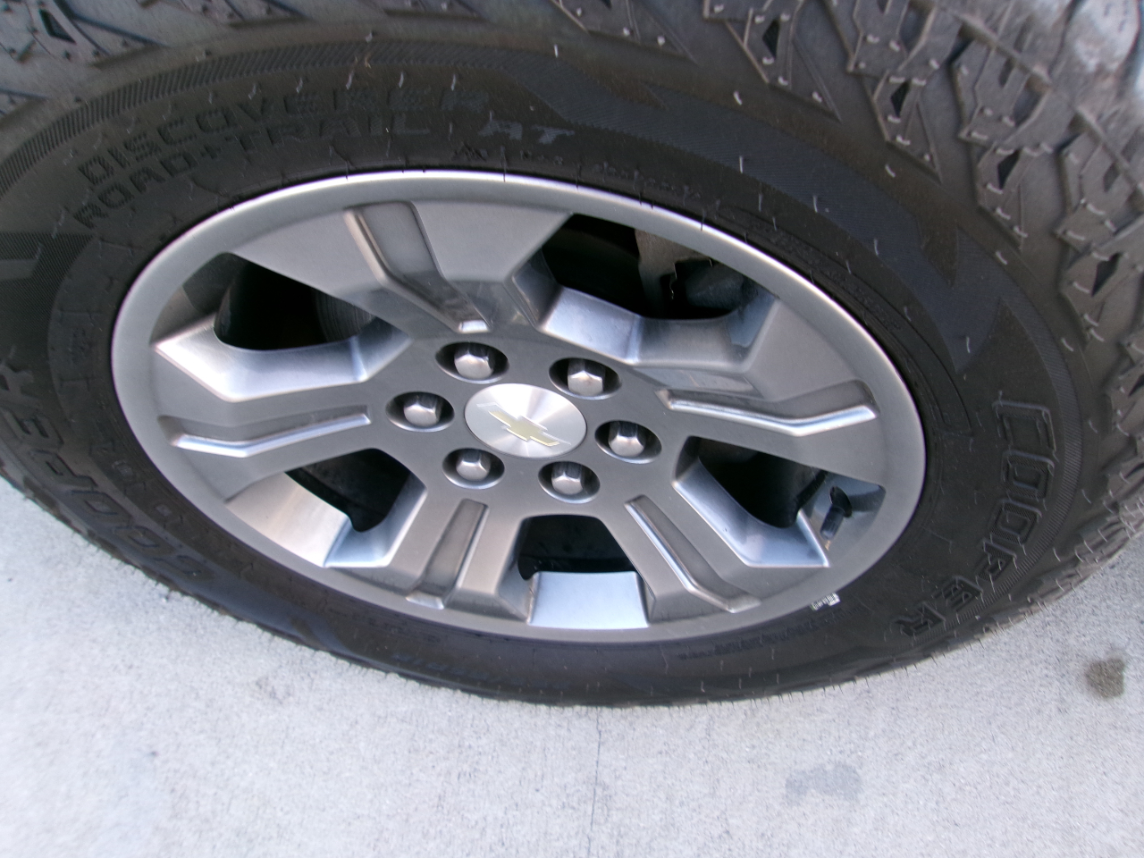 Chevrolet Tahoe 4WD 4dr LS 2018