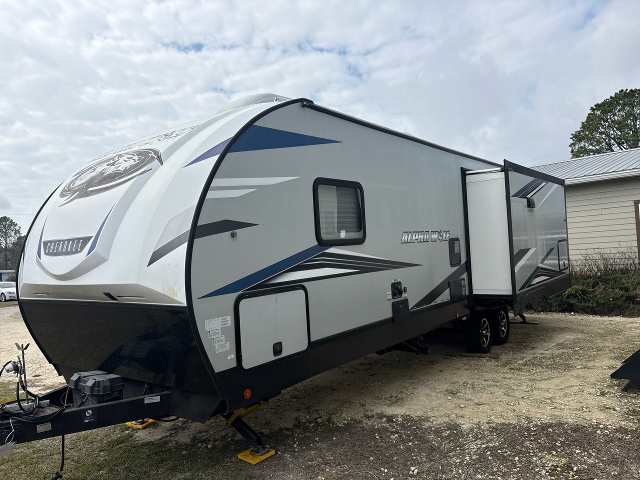 Forest River Alpha Wolf  2021