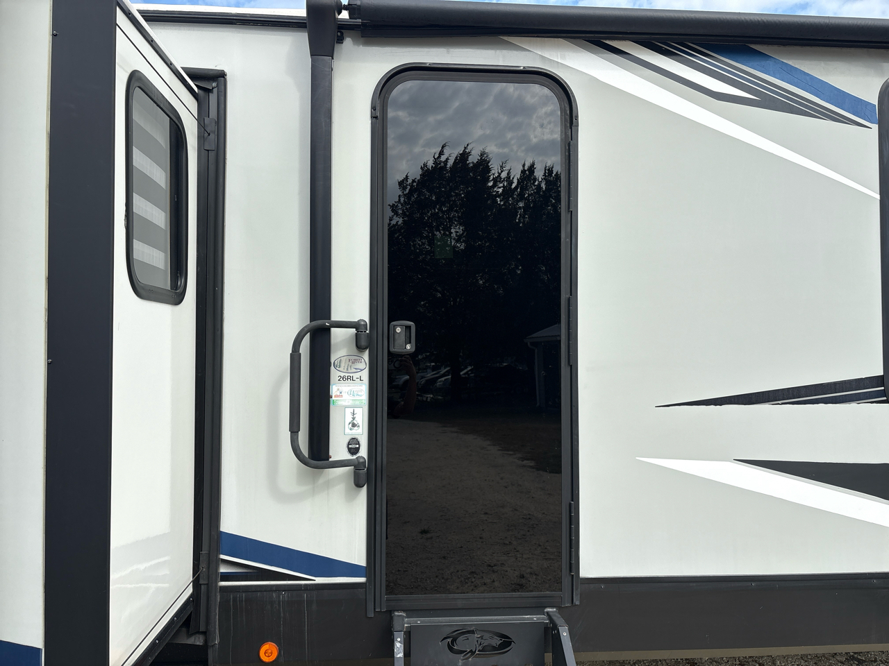 Forest River Alpha Wolf  2021