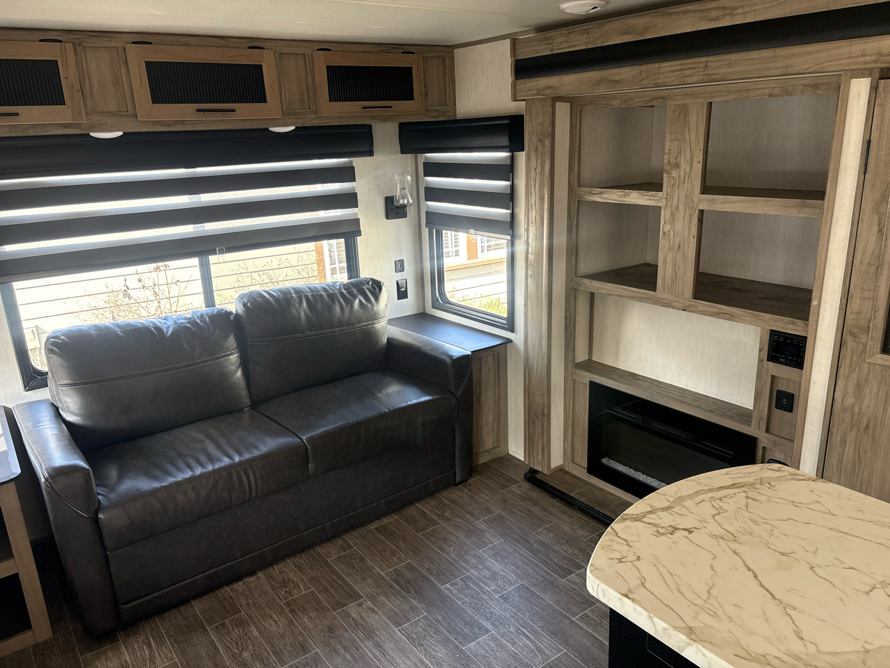 Forest River Alpha Wolf  2021