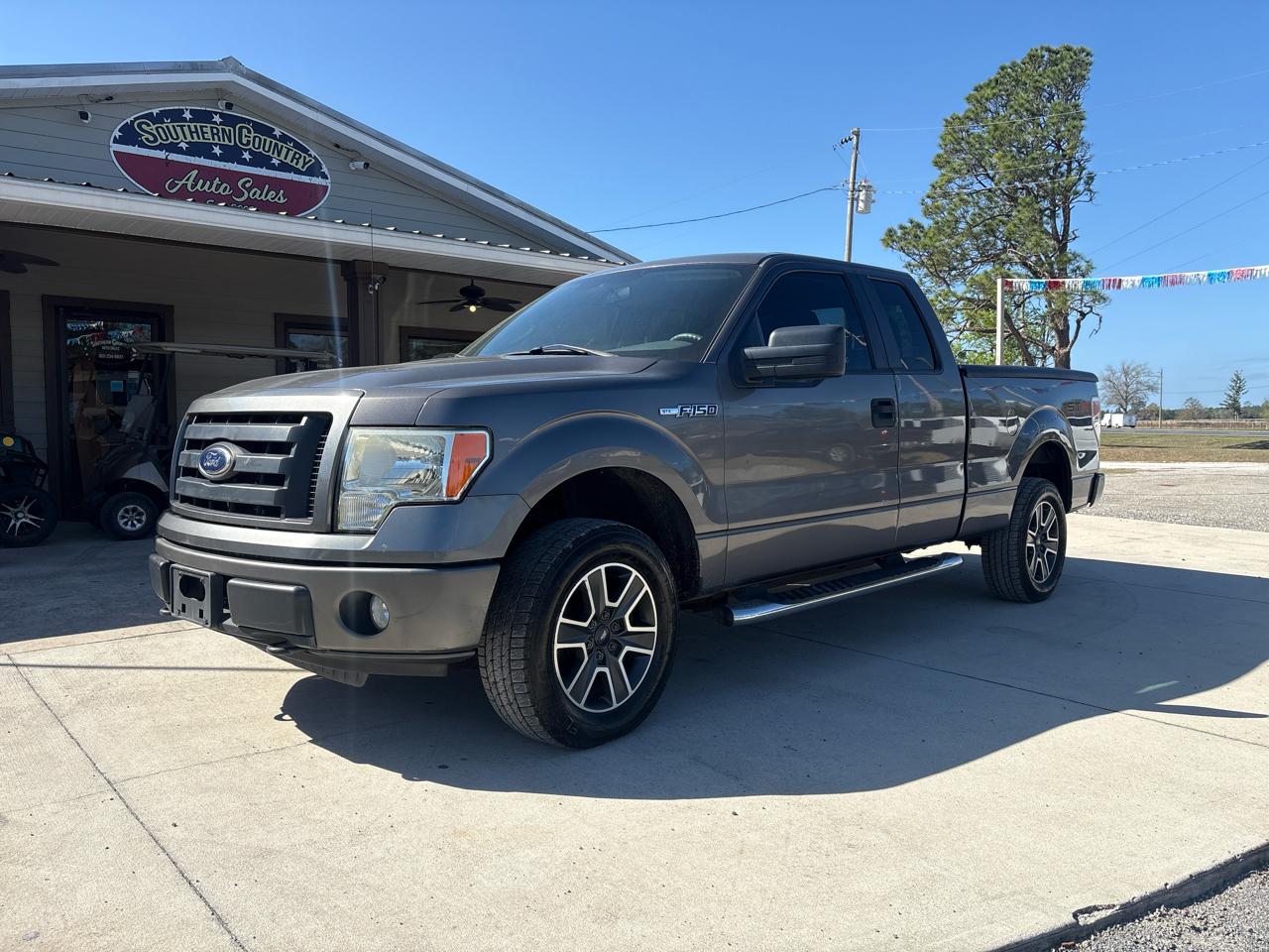 Ford F-150 4WD SuperCab 133" STX 2010
