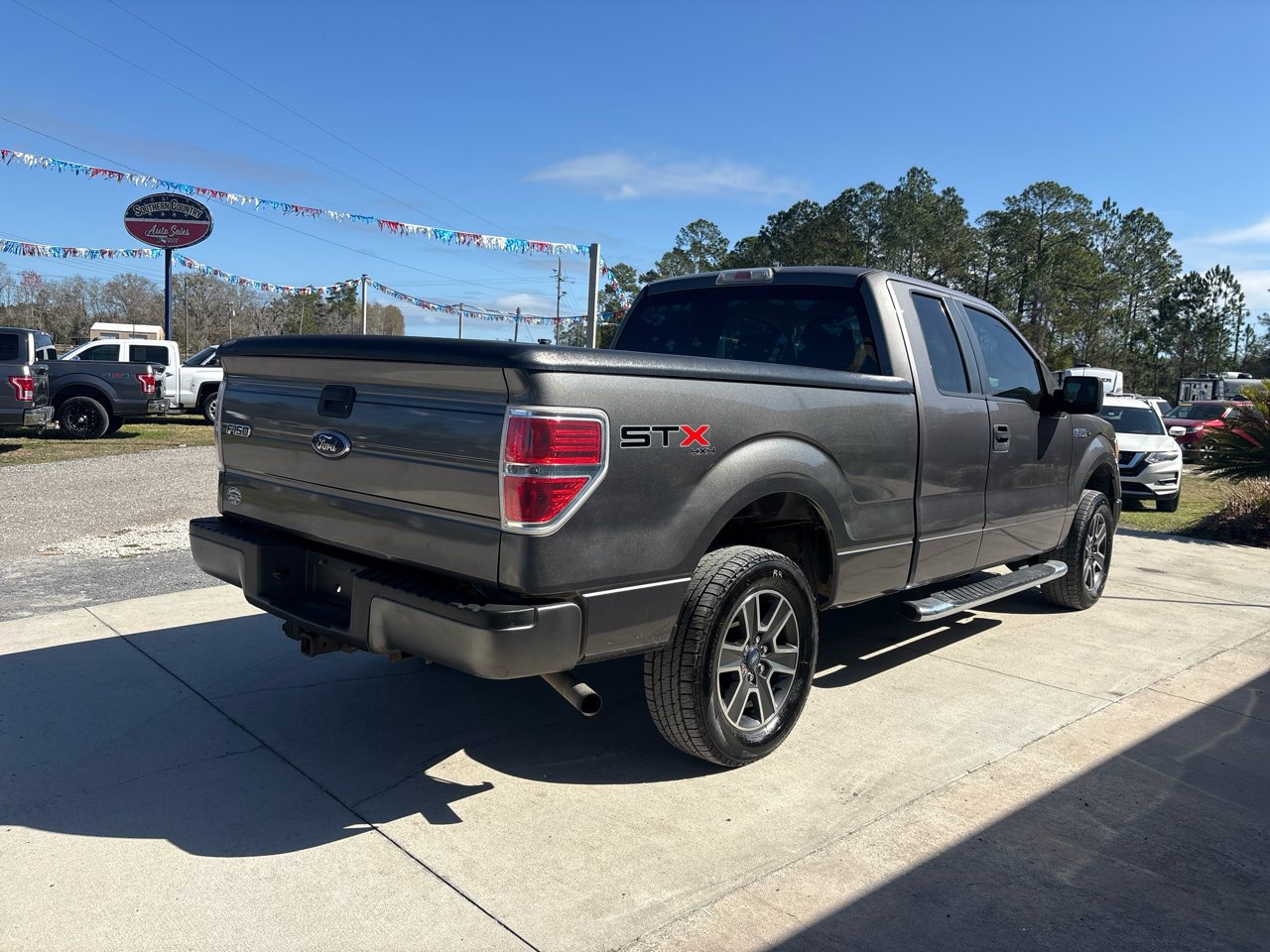 Ford F-150 4WD SuperCab 133" STX 2010