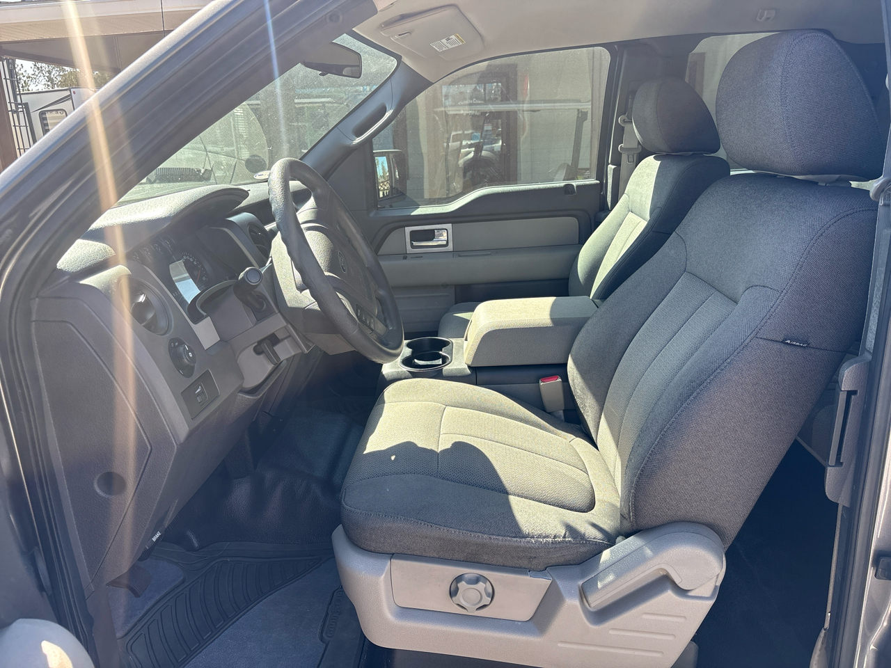 Ford F-150 4WD SuperCab 133" STX 2010