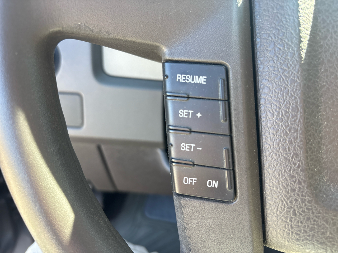 Ford F-150 4WD SuperCab 133" STX 2010