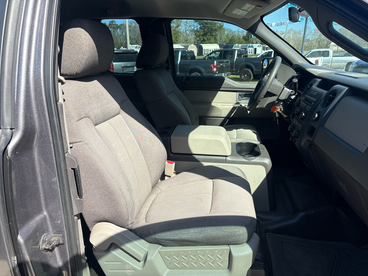 Ford F-150 4WD SuperCab 133" STX 2010