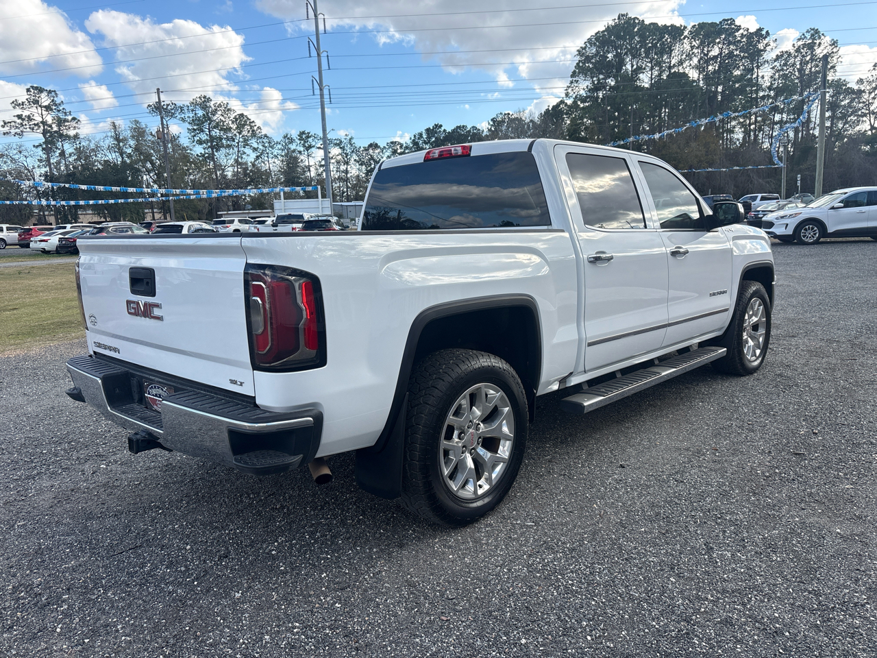 GMC Sierra 1500 4WD Crew Cab 143.5" SLT 2017