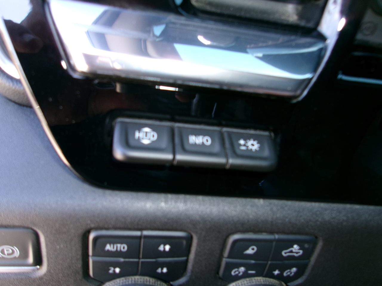 Chevrolet Silverado 2500HD 4WD Crew Cab 159" LTZ 2024