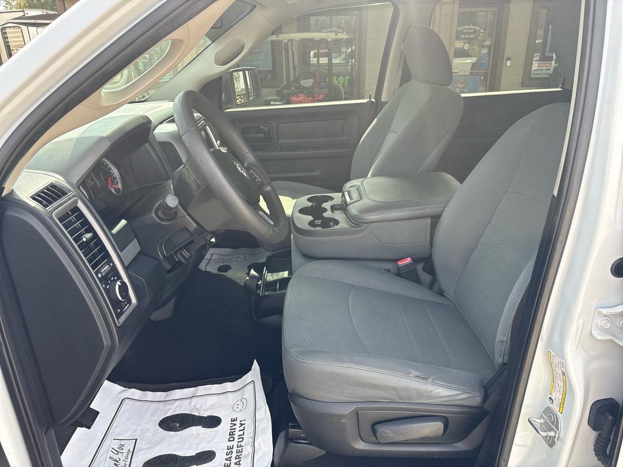 RAM 1500 Tradesman 4x2 Crew Cab 5'7" Box 2018