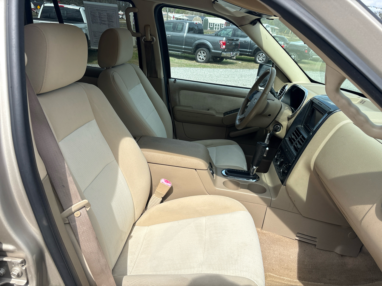 Ford Explorer 2WD 4dr V6 XLT 2007