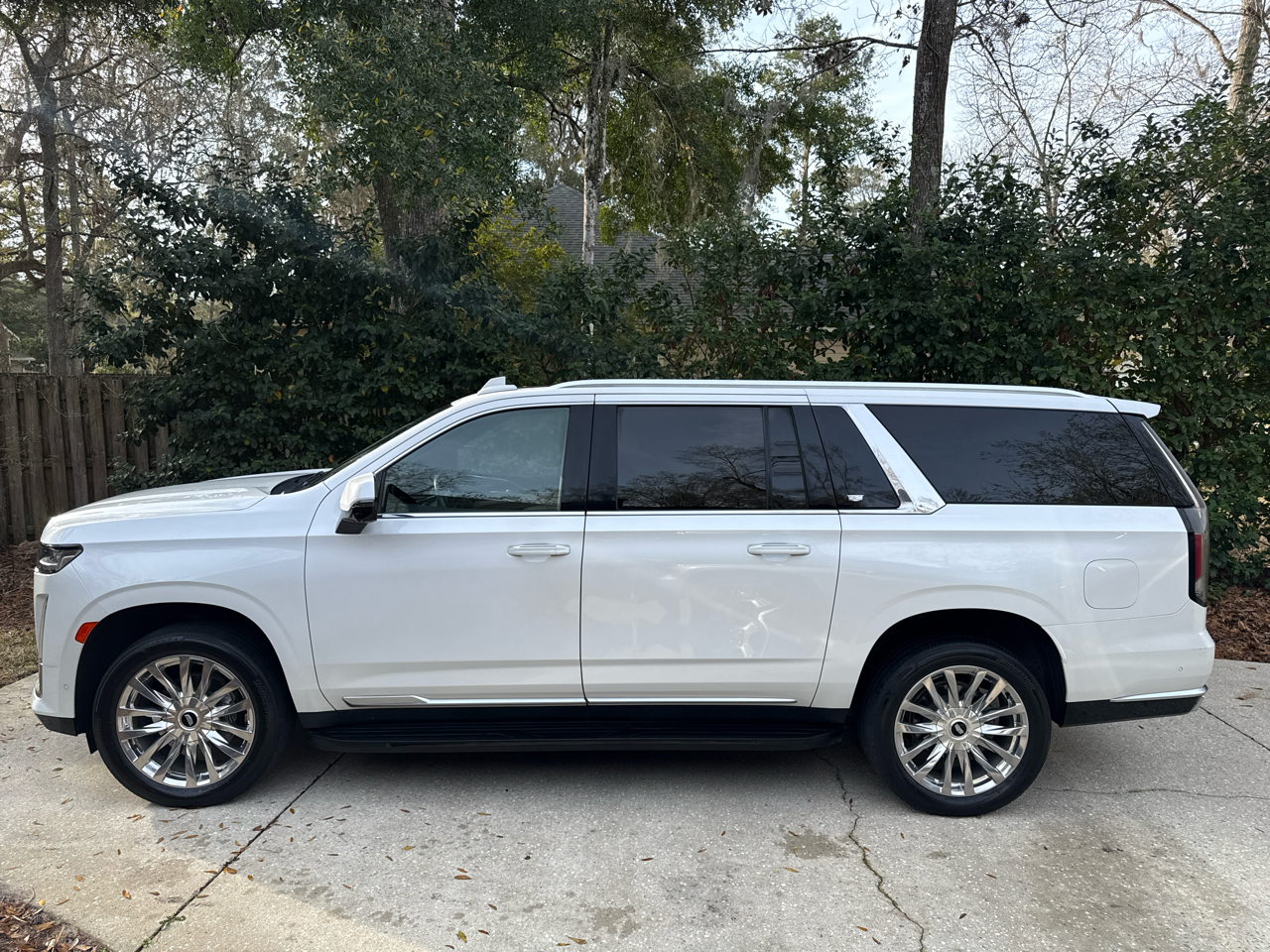 Cadillac Escalade ESV RWD 4dr Premium Luxury 2023