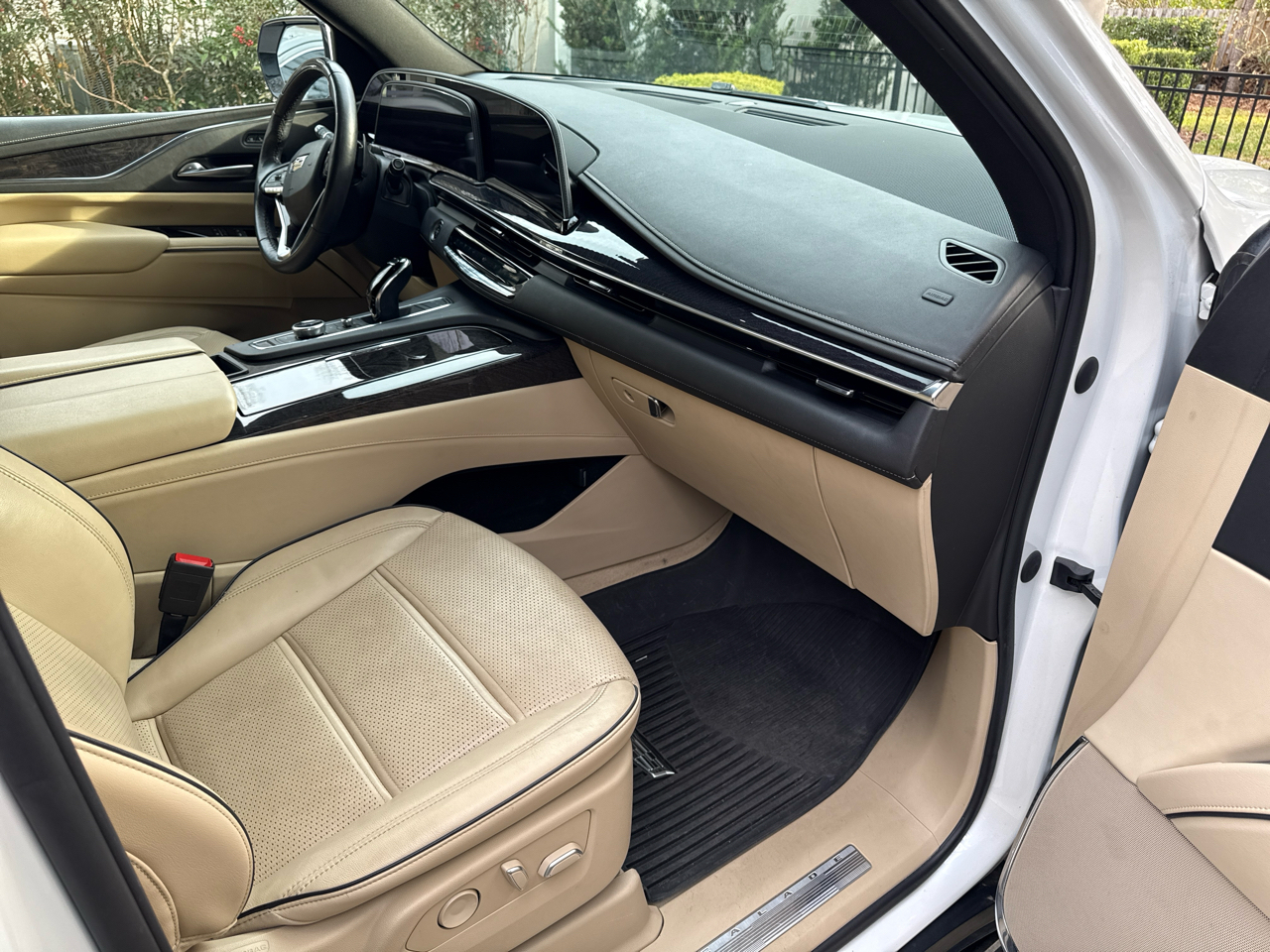 Cadillac Escalade ESV RWD 4dr Premium Luxury 2023