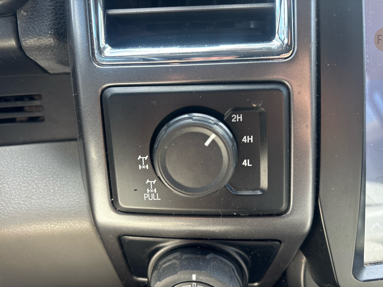 Ford F-150 4WD SuperCrew 145" XLT 2016