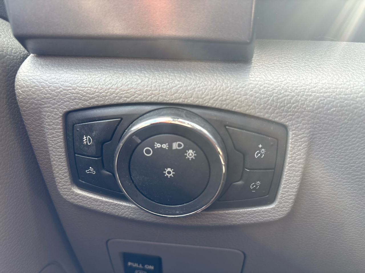 Ford F-150 4WD SuperCrew 145" XLT 2016