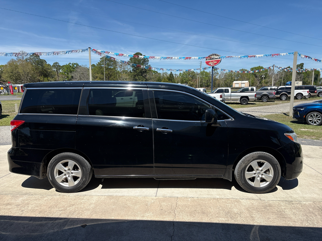 Nissan Quest 4dr SV 2015
