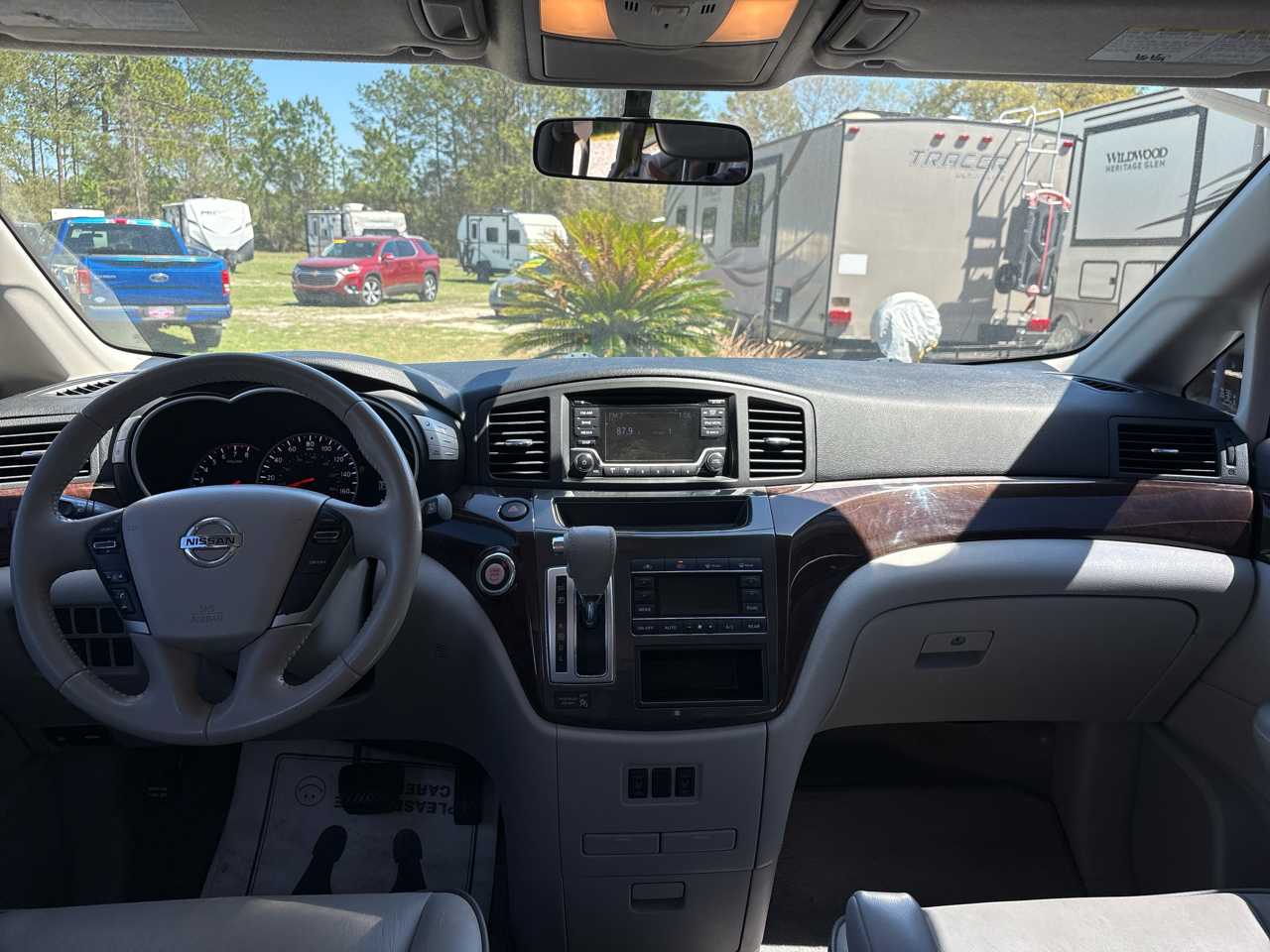 Nissan Quest 4dr SV 2015