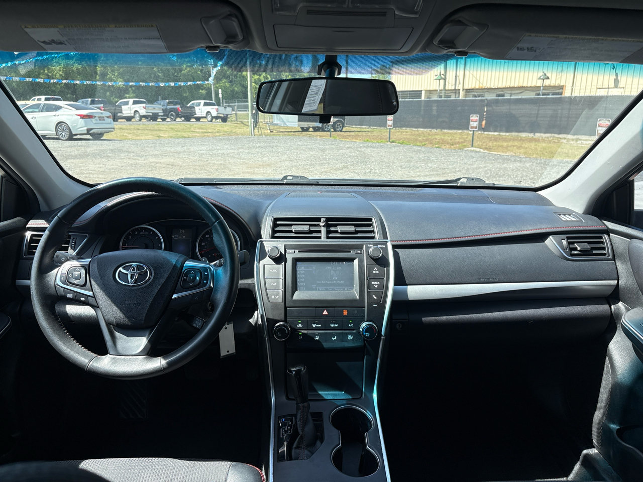 Toyota Camry 4dr Sdn I4 Auto SE w/Special Edition Pkg (Natl) 2016