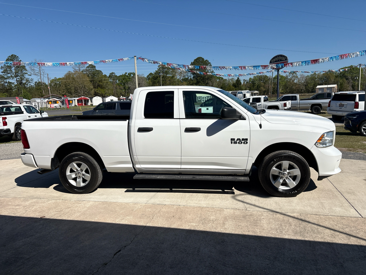 RAM 1500 Classic Express 4x4 Quad Cab 6'4" Box 2019