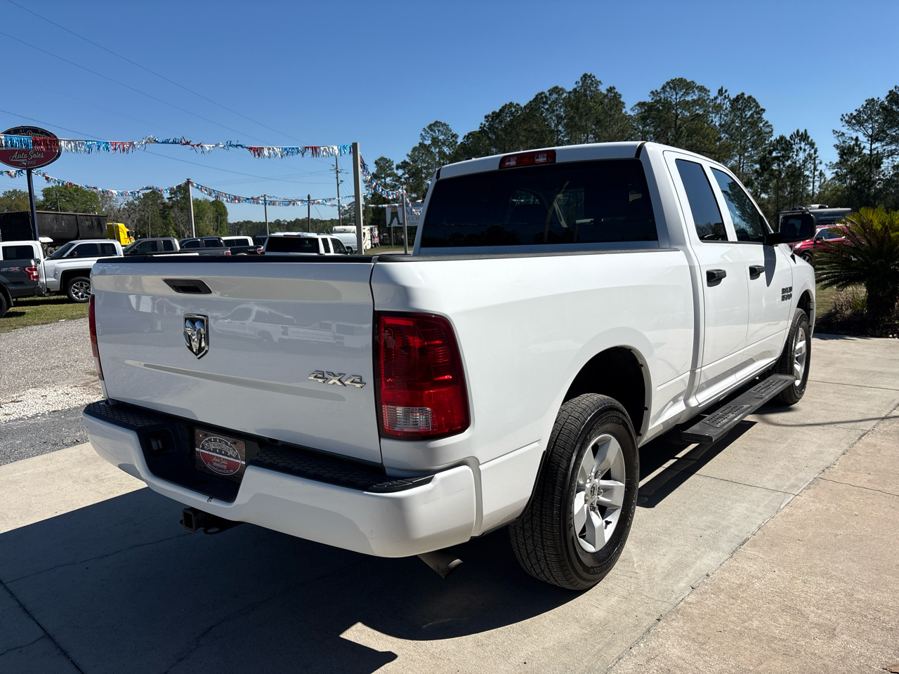 RAM 1500 Classic Express 4x4 Quad Cab 6'4" Box 2019