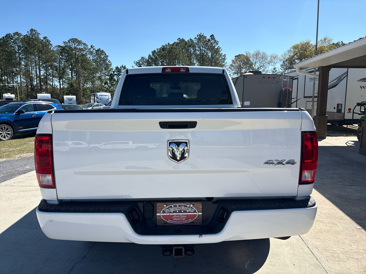 RAM 1500 Classic Express 4x4 Quad Cab 6'4" Box 2019