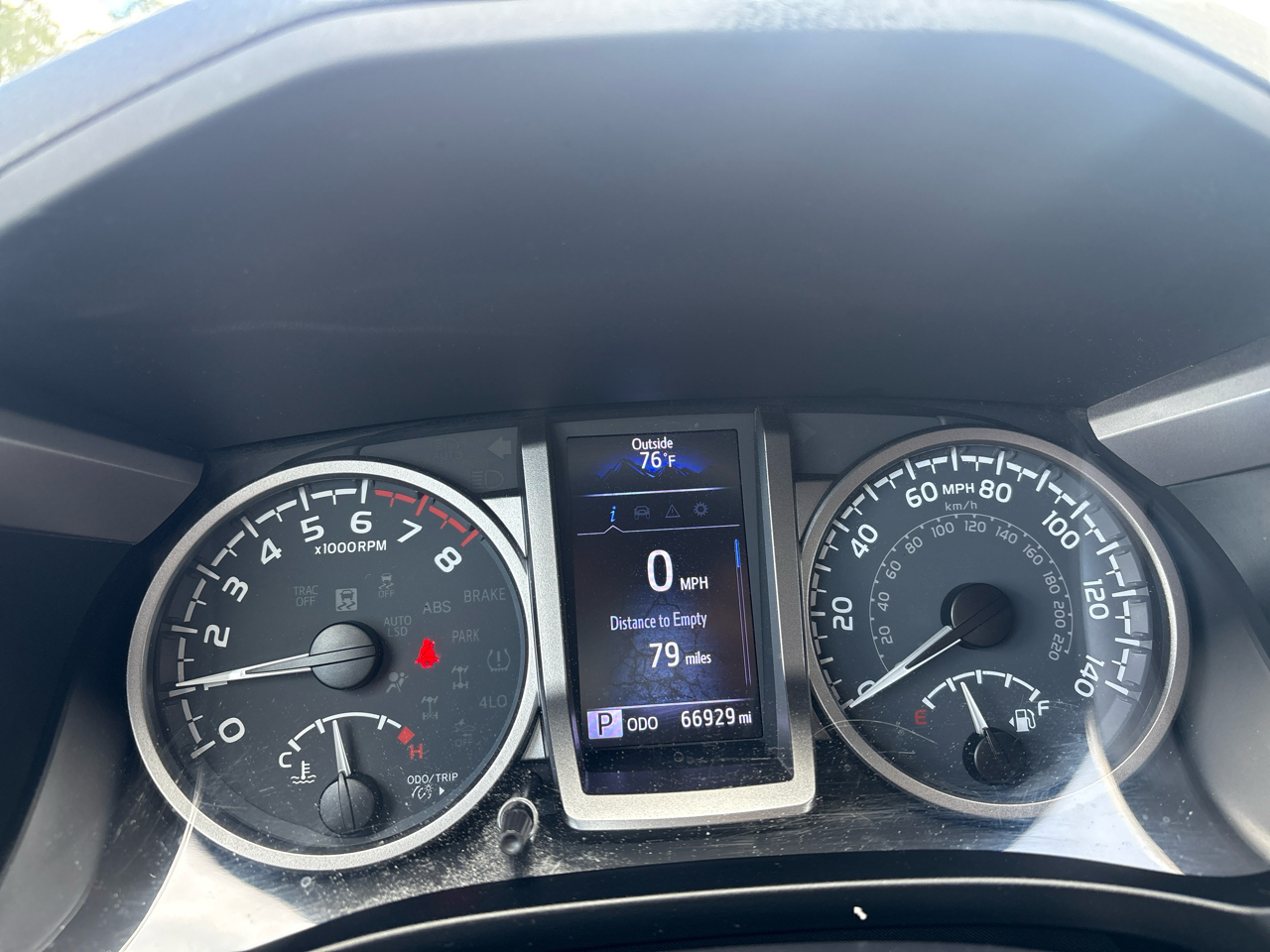 Toyota Tacoma 2WD SR5 Double Cab 5' Bed V6 AT (Natl) 2022