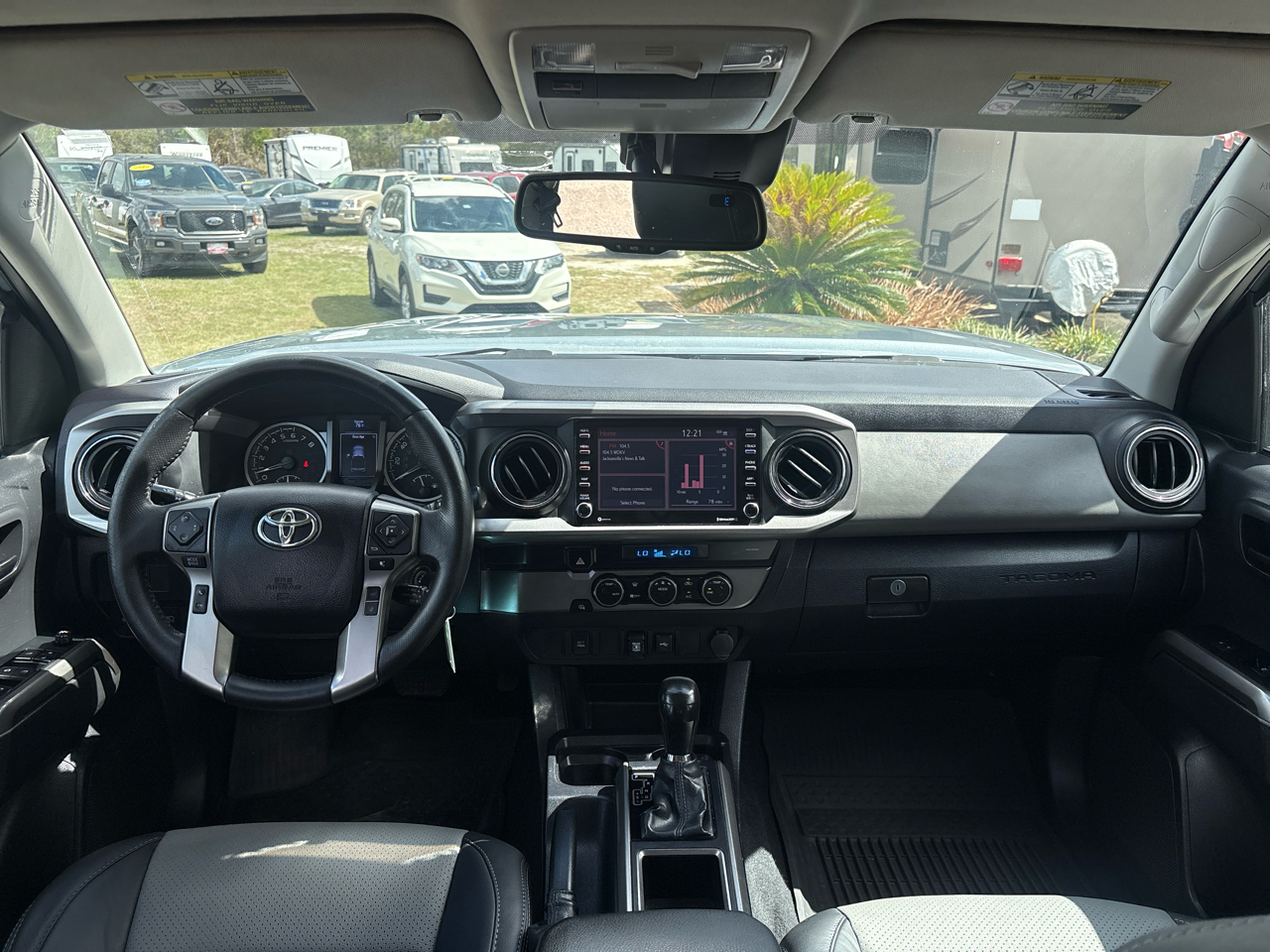 Toyota Tacoma 2WD SR5 Double Cab 5' Bed V6 AT (Natl) 2022