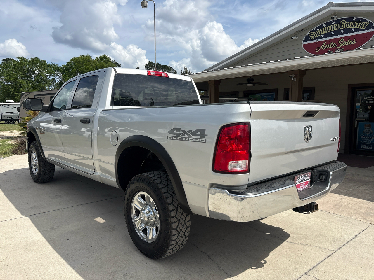 RAM 2500 Tradesman 4x4 Crew Cab 6'4" Box 2018