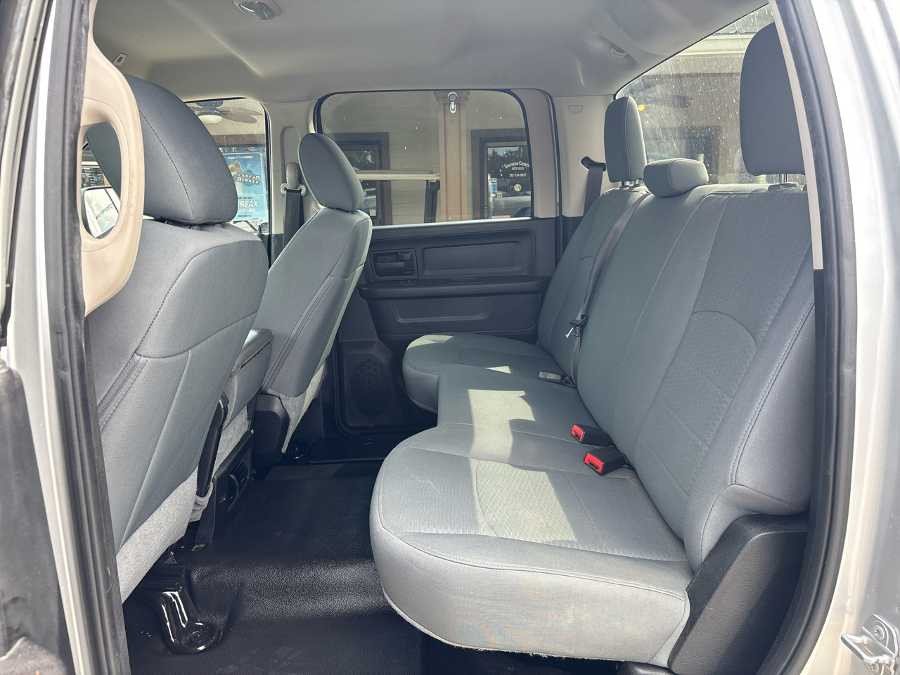 RAM 2500 Tradesman 4x4 Crew Cab 6'4" Box 2018