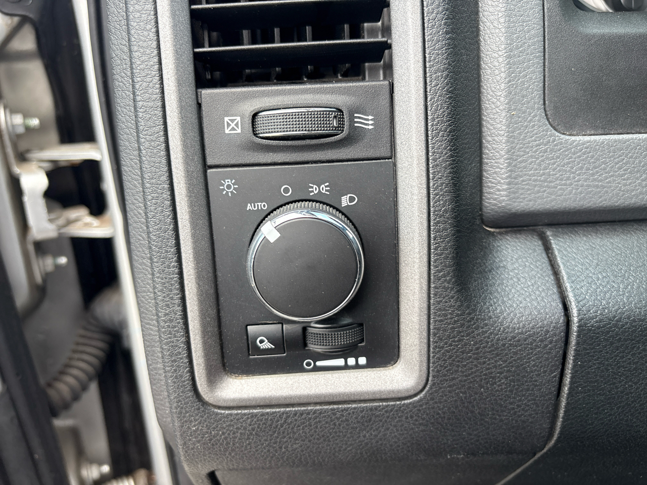 RAM 2500 Tradesman 4x4 Crew Cab 6'4" Box 2018