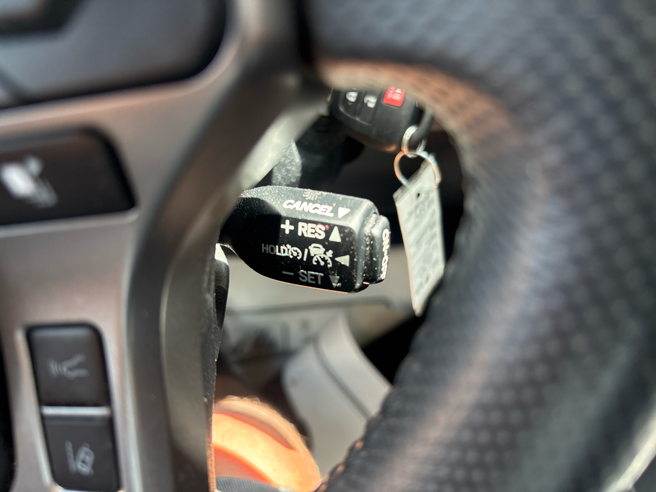 Toyota Tacoma 2WD SR5 Double Cab 5' Bed V6 AT (Natl) 2019