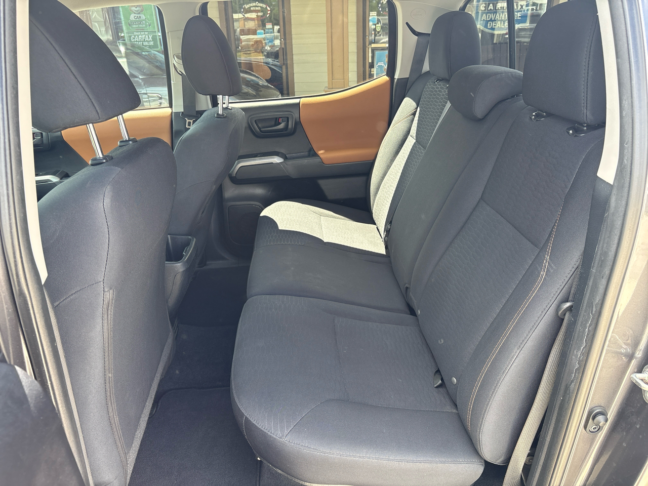 Toyota Tacoma 2WD SR5 Double Cab 5' Bed V6 AT (Natl) 2019