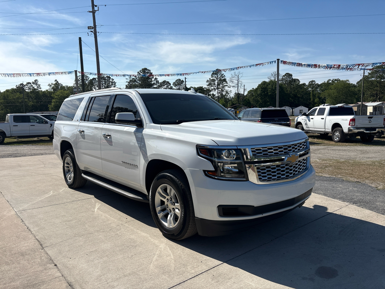 Chevrolet Suburban 2WD 4dr 1500 LT 2019