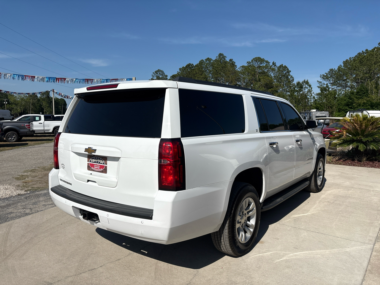 Chevrolet Suburban 2WD 4dr 1500 LT 2019