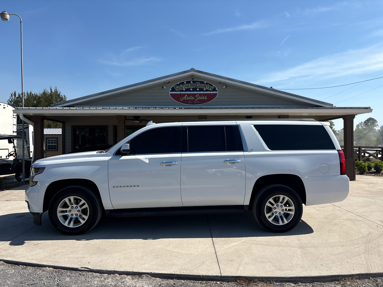 Chevrolet Suburban 2WD 4dr 1500 LT 2019