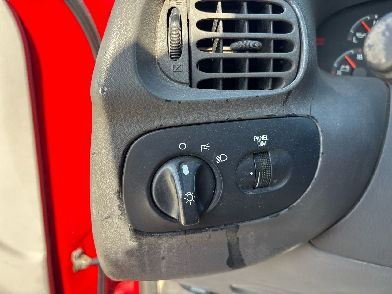 Ford F-150 Reg Cab 120" 1998