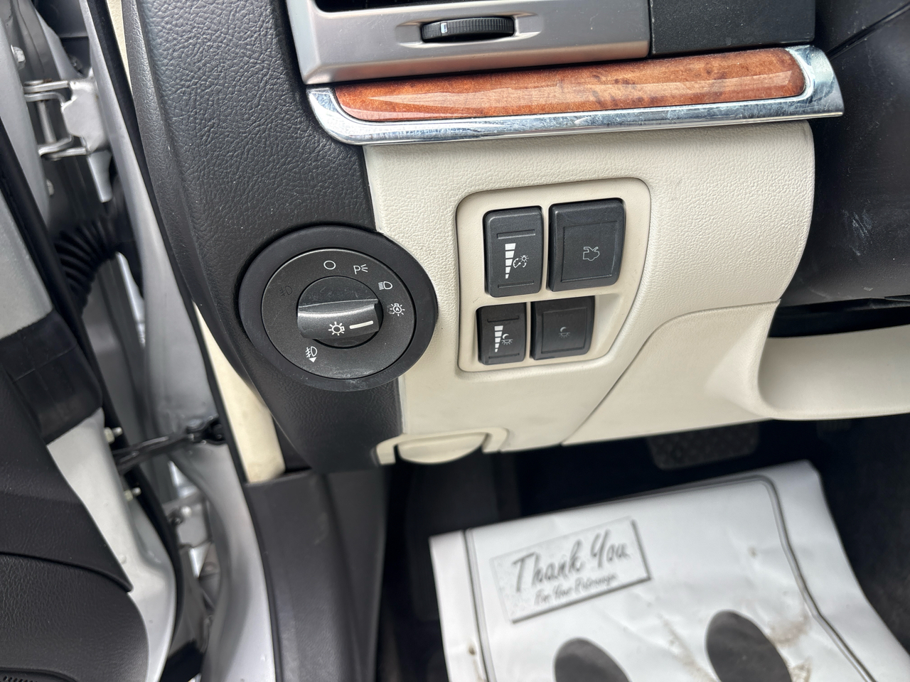 Lincoln MKZ 4dr Sdn FWD 2012