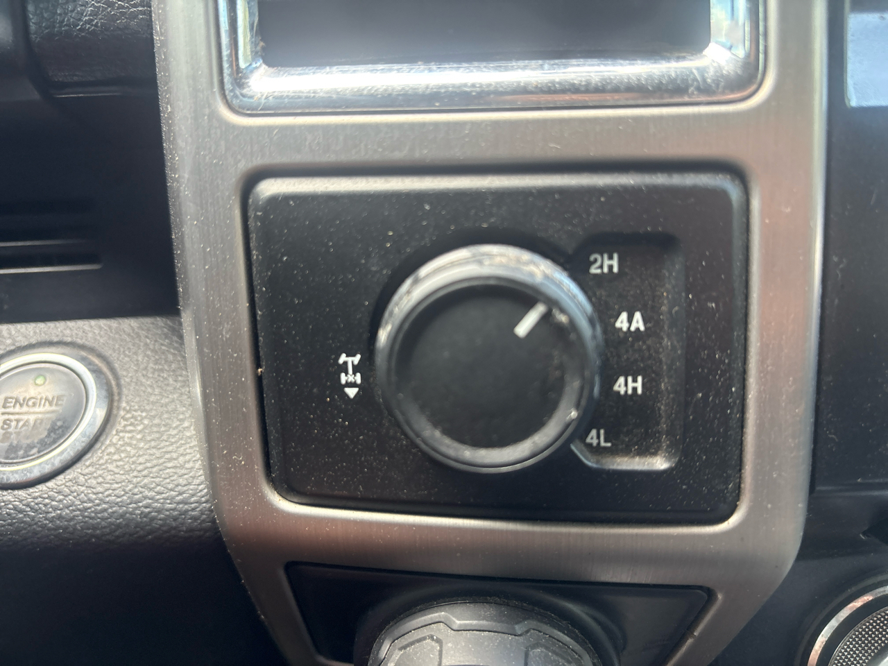 Ford F-150 4WD SuperCrew 145" Platinum 2016