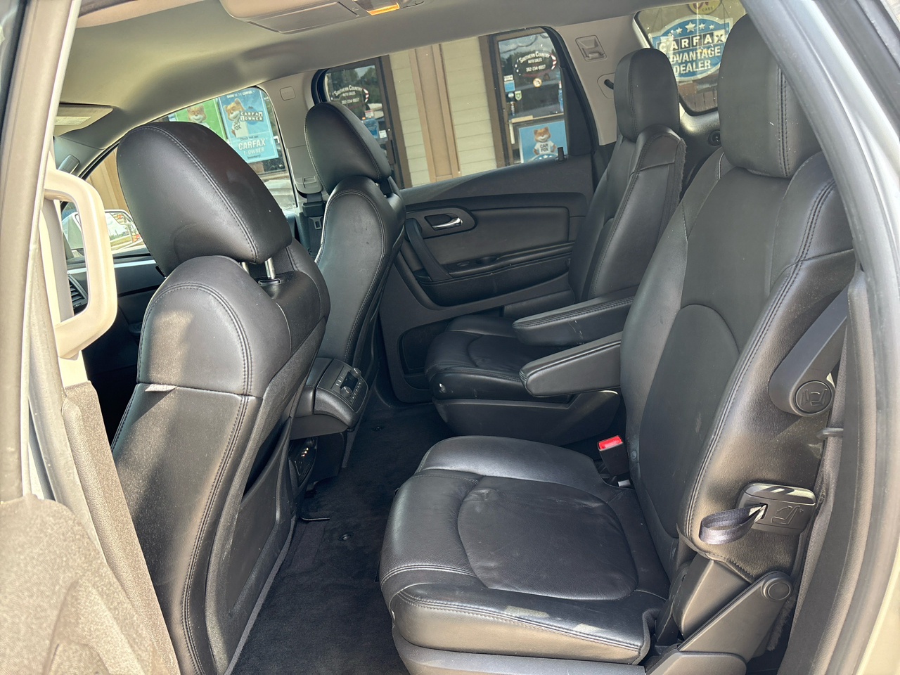 Chevrolet Traverse FWD 4dr LT w/2LT 2011