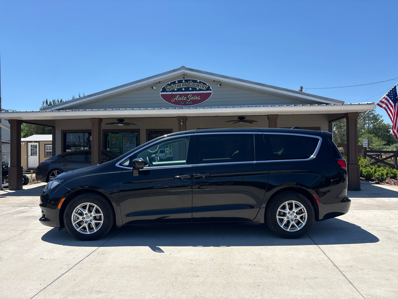 Chrysler Voyager LX FWD 2023