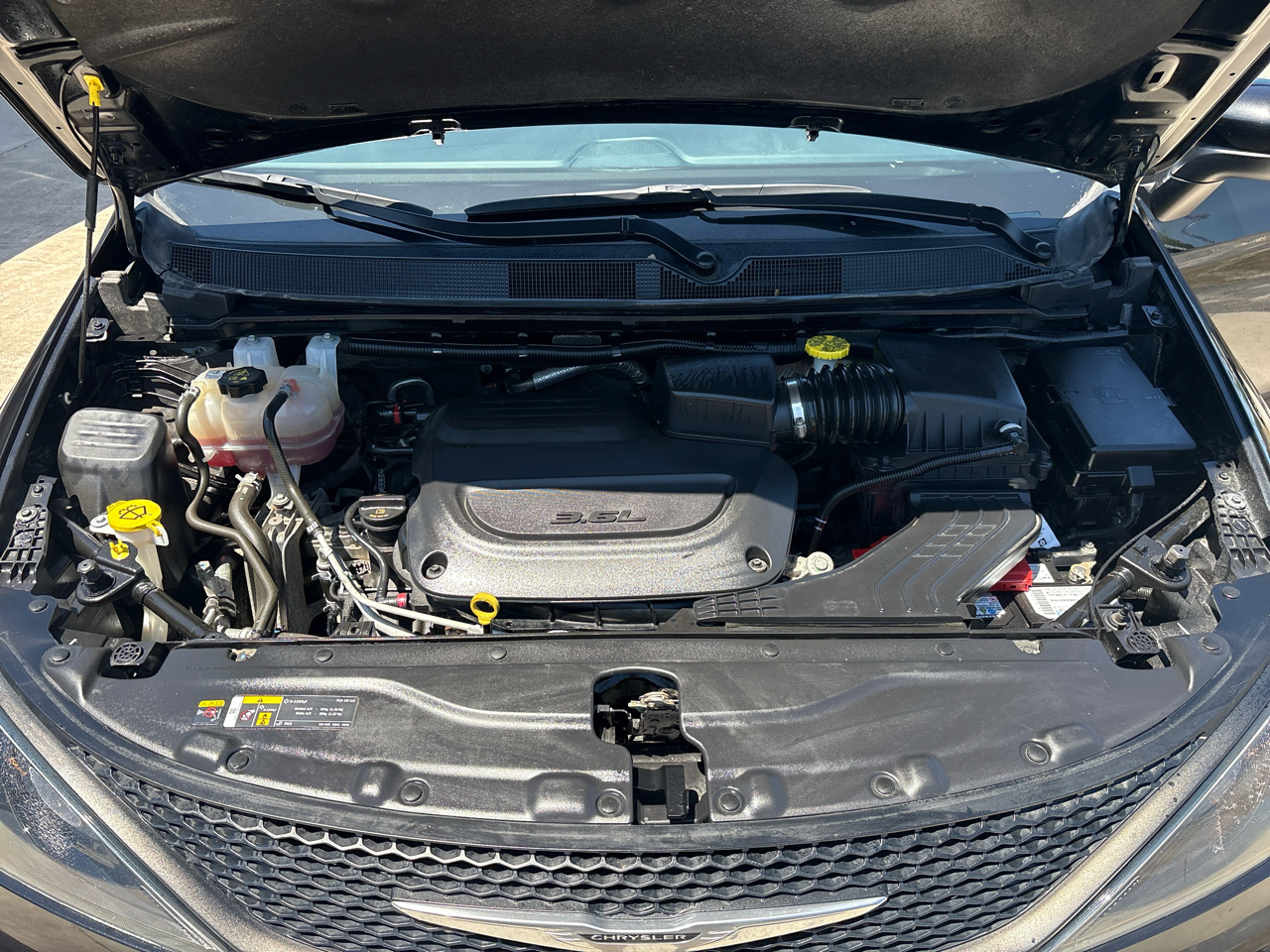 Chrysler Voyager LX FWD 2023