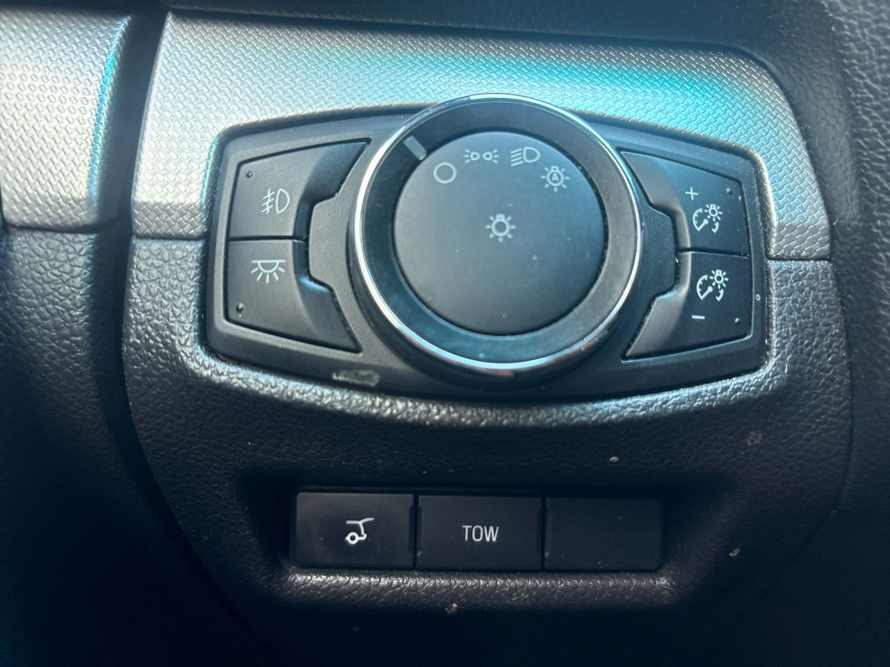 Ford Explorer FWD 4dr XLT 2014