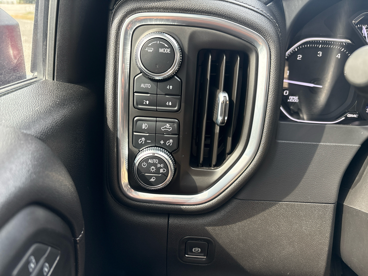 GMC Sierra 2500HD 4WD Crew Cab 159" SLE 2021