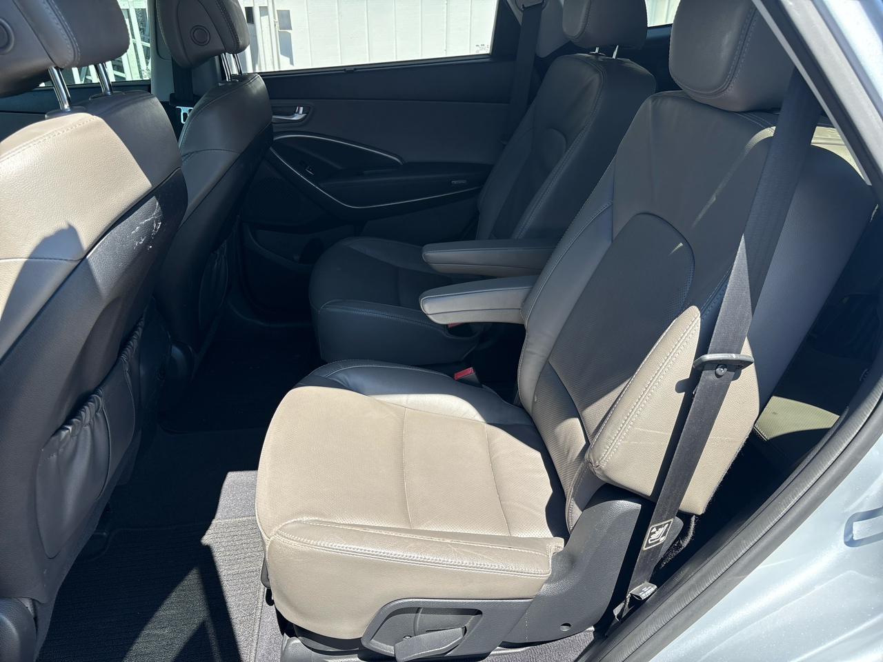 Hyundai Santa Fe FWD 4dr Limited 2016