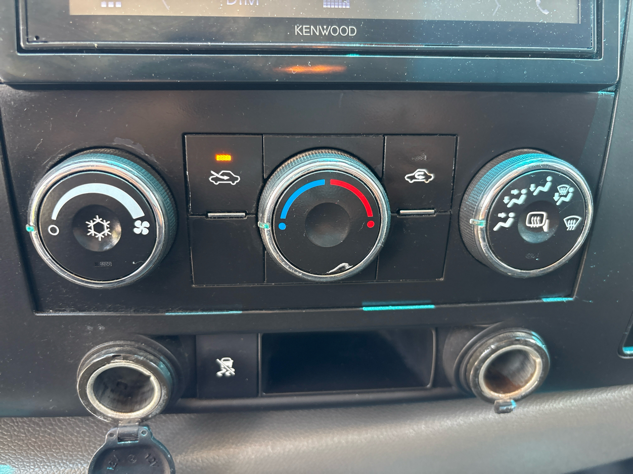 Chevrolet Silverado 2500HD 4WD Ext Cab 144.2" Work Truck 2011