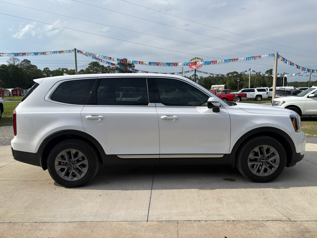 Kia Telluride LX FWD 2025