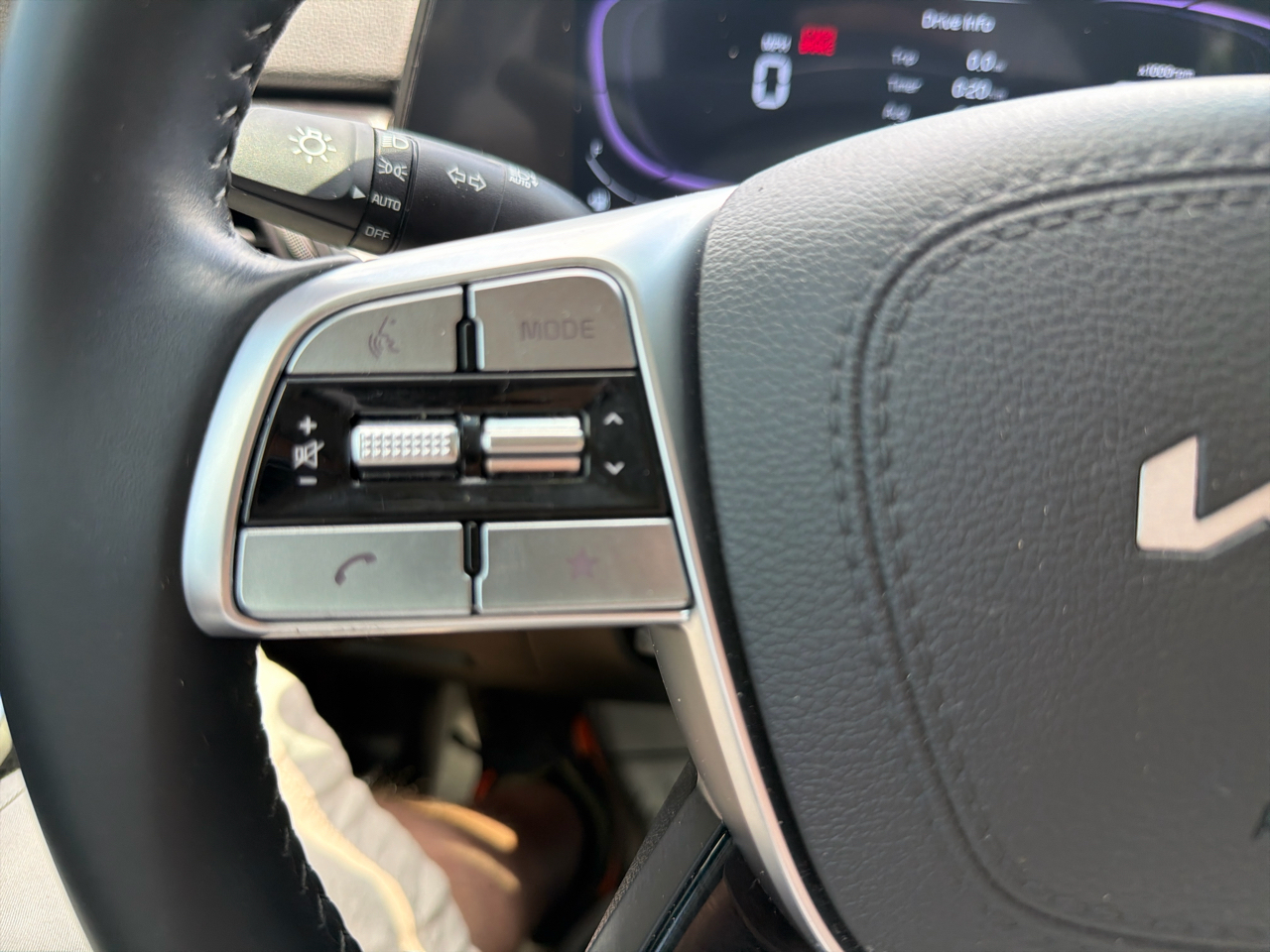 Kia Telluride LX FWD 2025