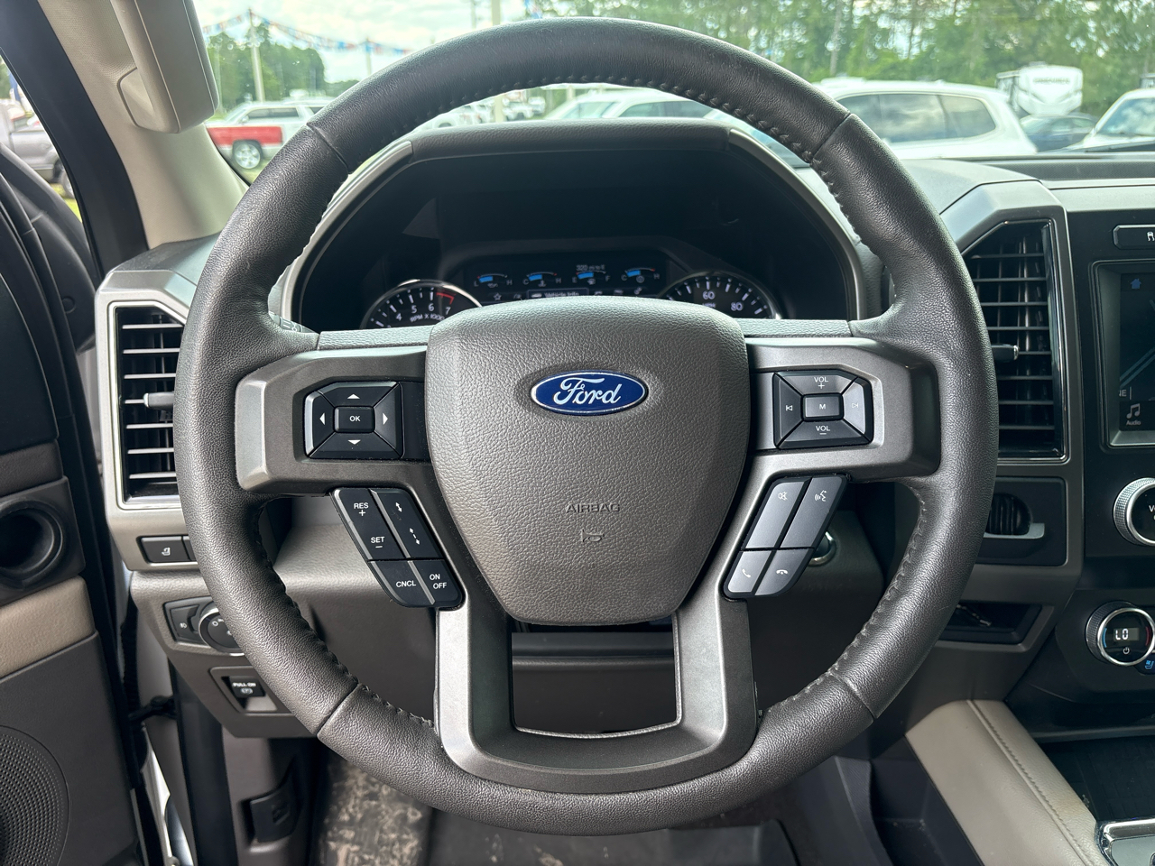 Ford Expedition Max XLT 4x2 2019