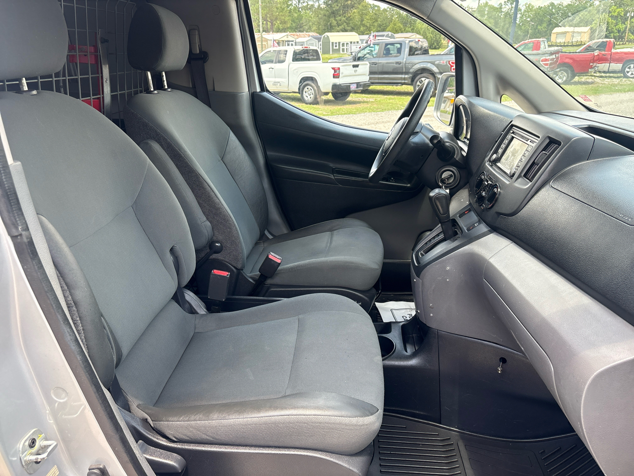 Nissan NV200 I4 SV 2013