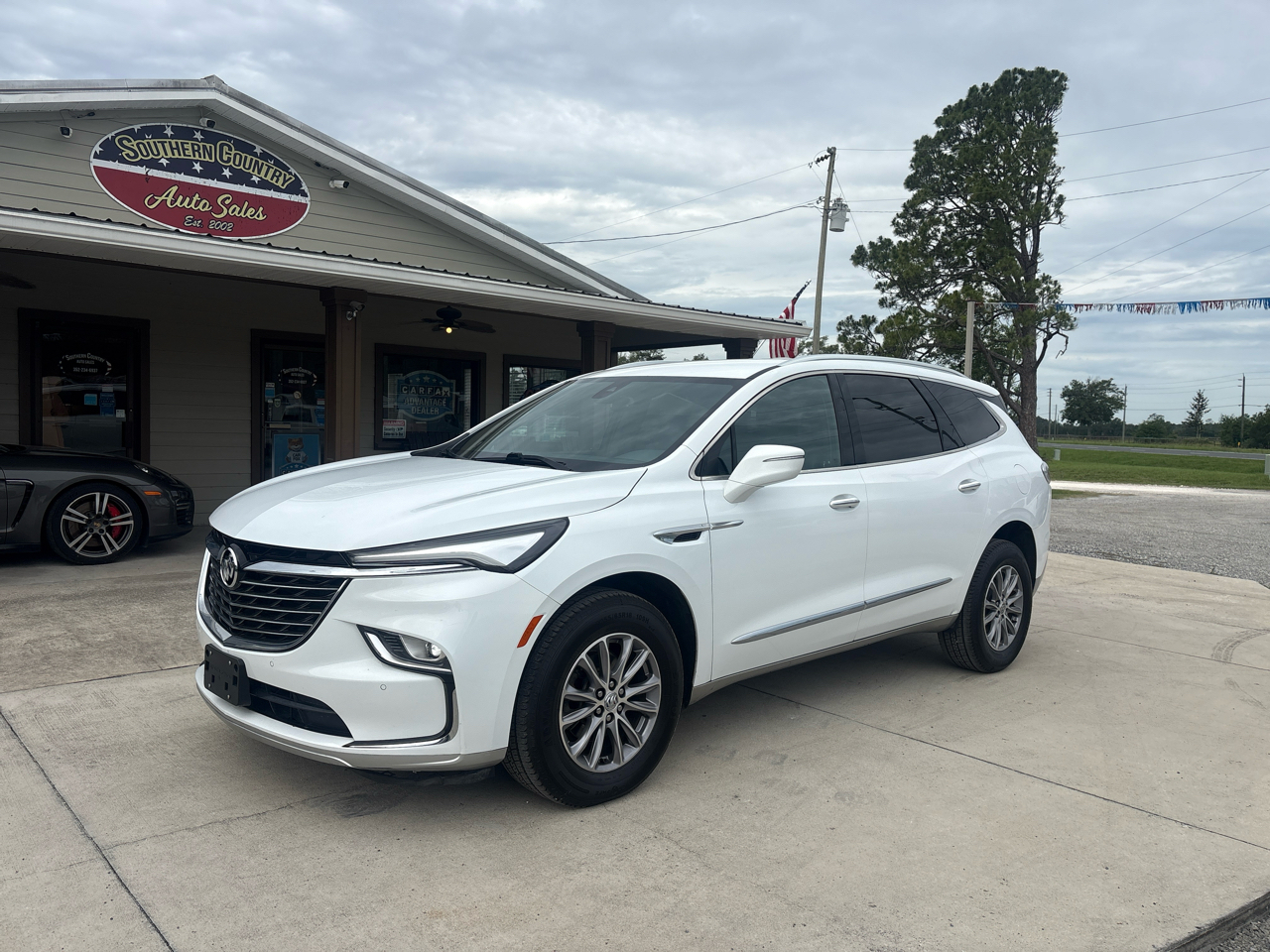 2023 Buick Enclave FWD 4dr Essence