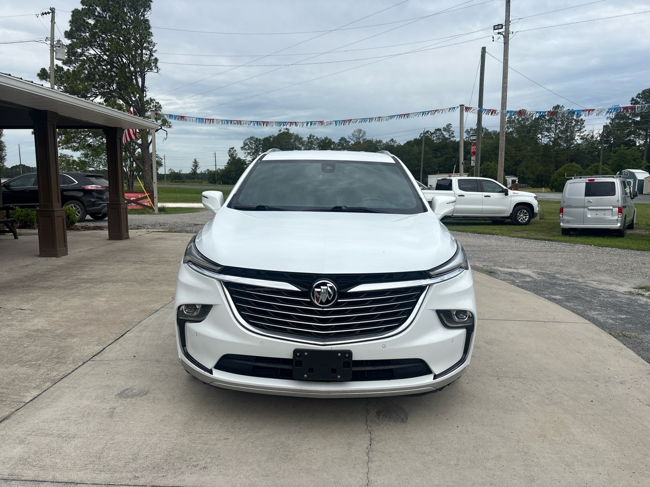 Buick Enclave FWD 4dr Essence 2023