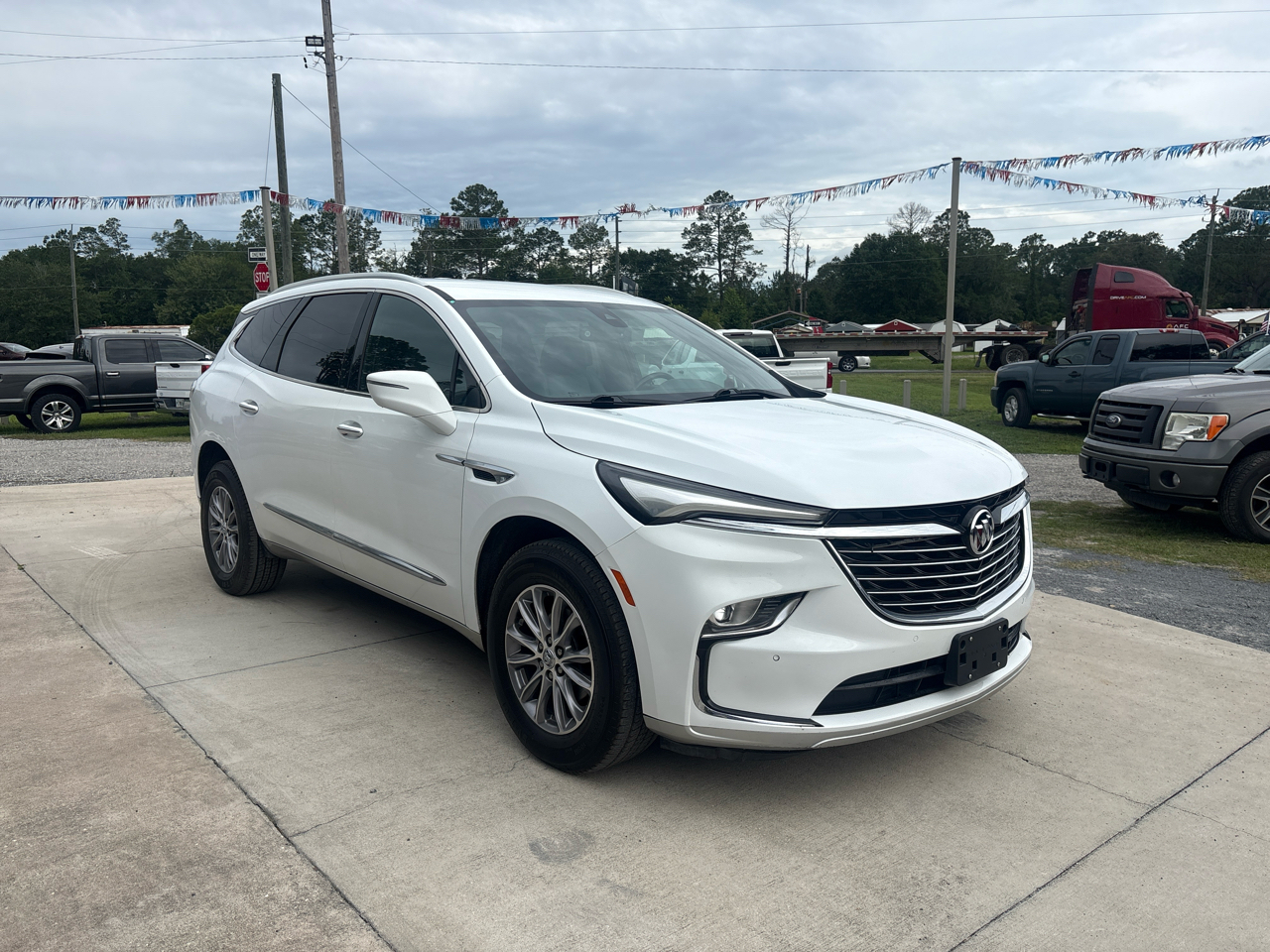 Buick Enclave FWD 4dr Essence 2023